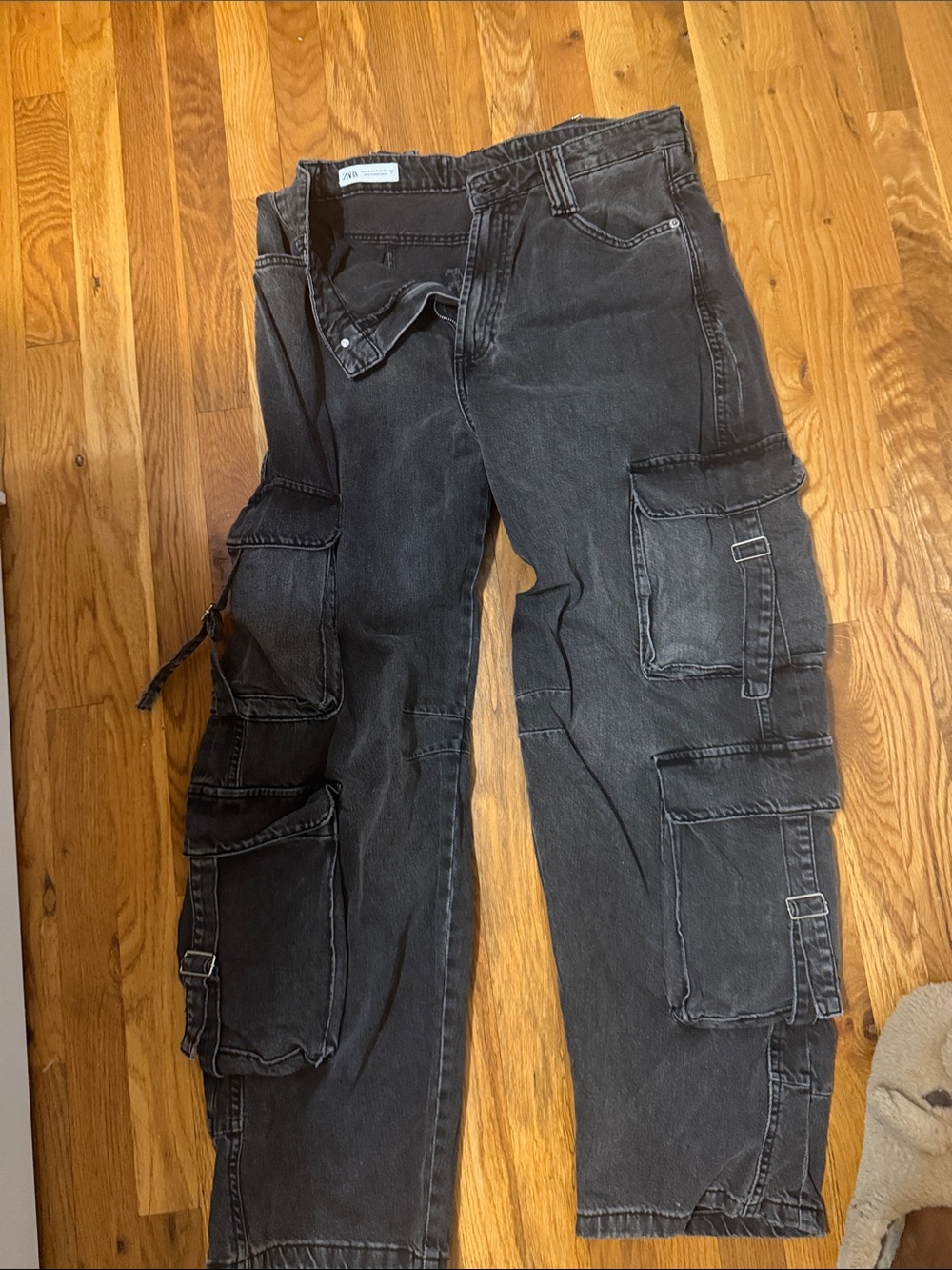 Zara Black Cargo Pants for Women- Multi-Pocket Workwear
